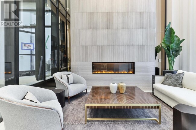 Building Photo - 2020 Bathurst St