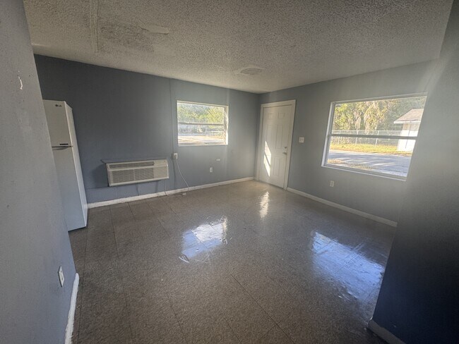 Foto del edificio - 402 Terry St