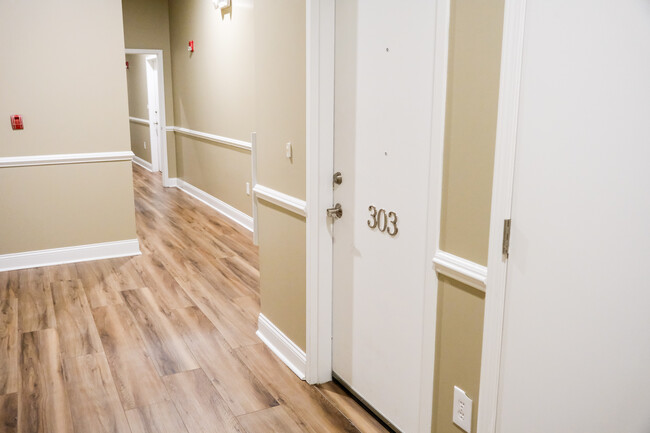 303 - NOMA Flats