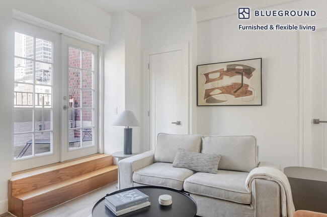 Building Photo - 138 E 38th St