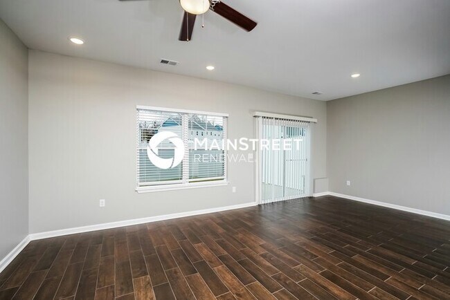 Building Photo - 3 Bedroom Pet-Friendly Home in Jeffersonvi...