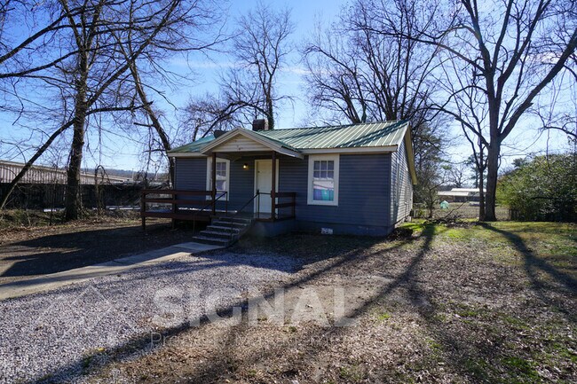 Building Photo - 7837 Churchill Drive