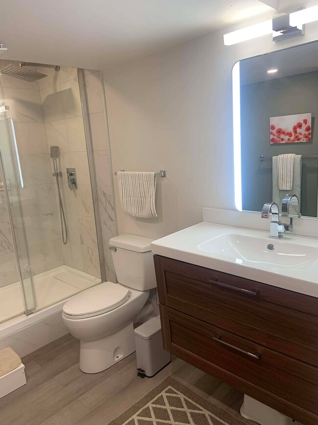 Building Photo - 34 Kohl St