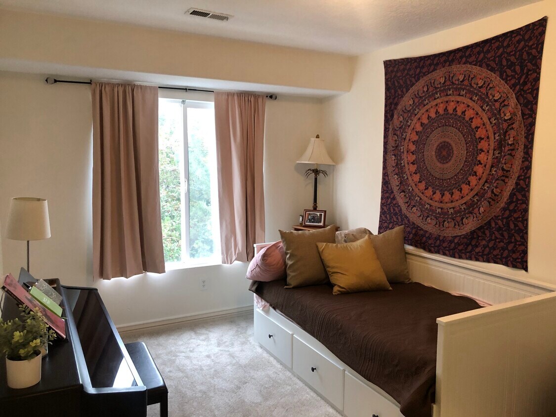 14066 S Julien Cove, Riverton, UT 84065 Townhome Rentals in Riverton