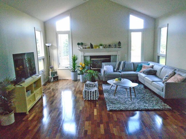 Foto del edificio - 962 Fairway Park Dr