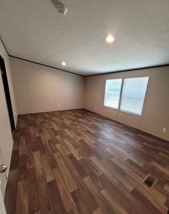 Building Photo - 39 Sunnybrook Ln