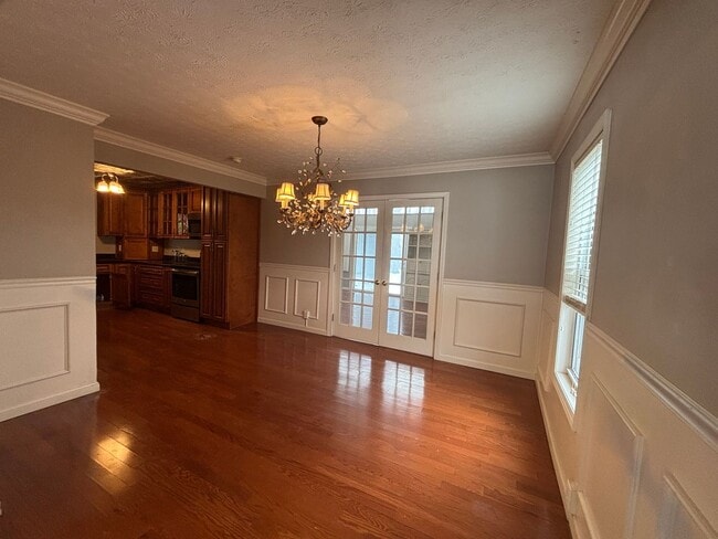 Building Photo - Charming 3 Bed Bungalow