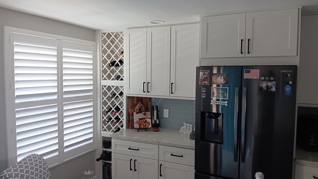 Building Photo - 320 Horse Creek Dr