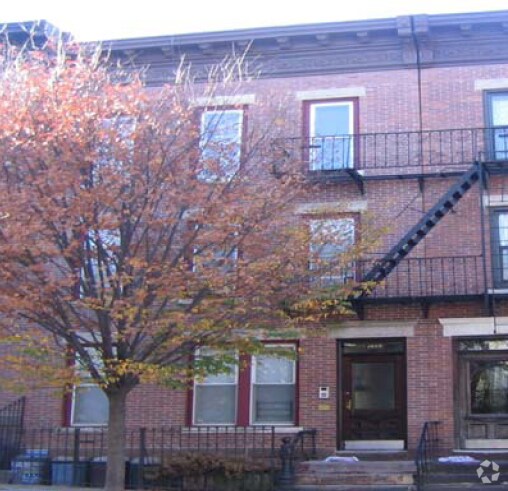 Building Photo - 352 22nd St