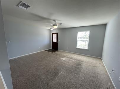 Foto del edificio - 18304 Weatherby Ln
