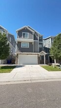 Building Photo - 7732 Founder Point Ln