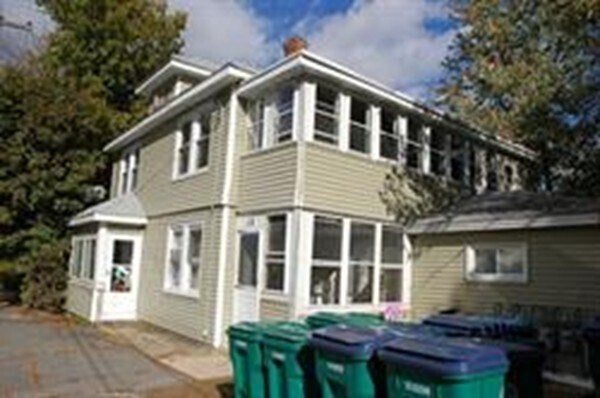 Primary Photo - 119 Townsend St