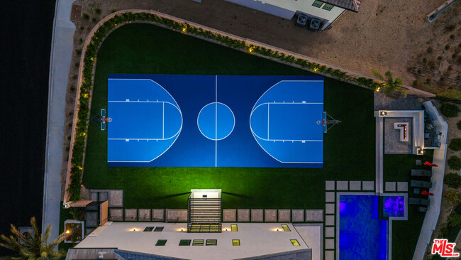 Foto del edificio - 12553 Ridgeline Rd