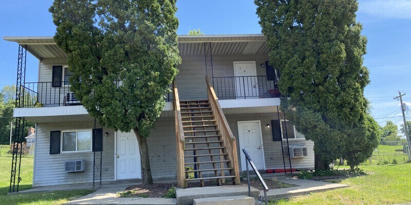 Primary Photo - Green Valley Drive Apartments