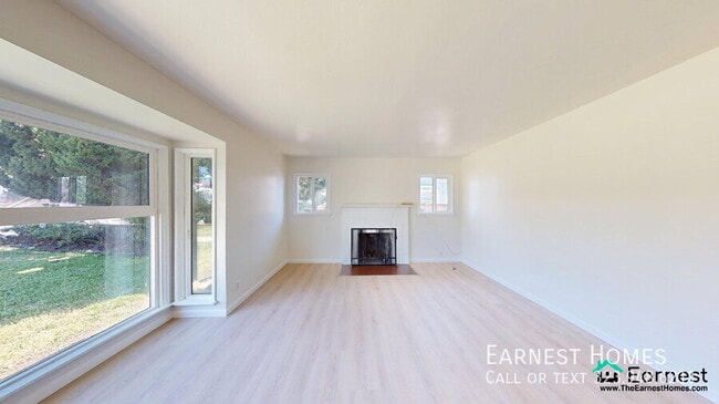 Building Photo - 9802 E Camino Real Ave