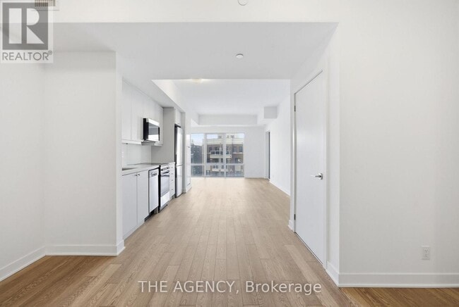 Photo du bâtiment - 51 Clarington Blvd