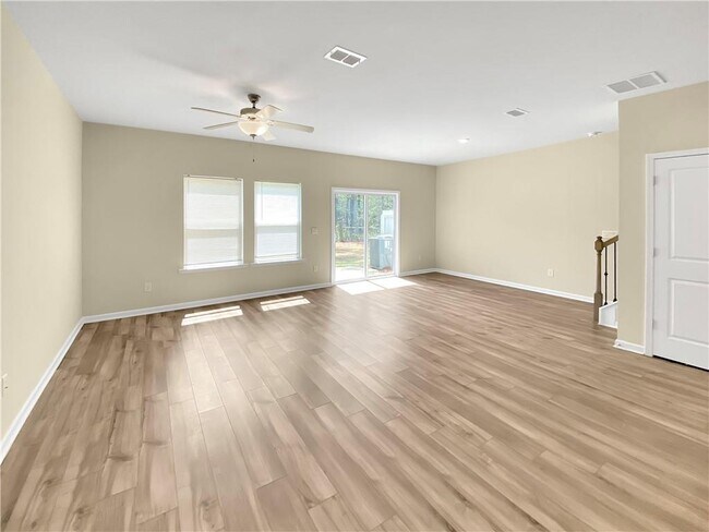 Building Photo - 1465 Villageside Ct