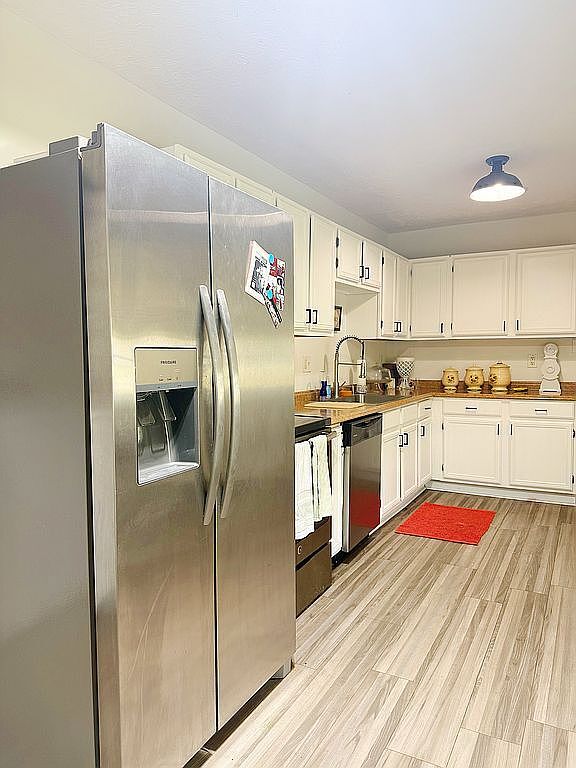 Foto del edificio - 6239 Birchbrook Dr