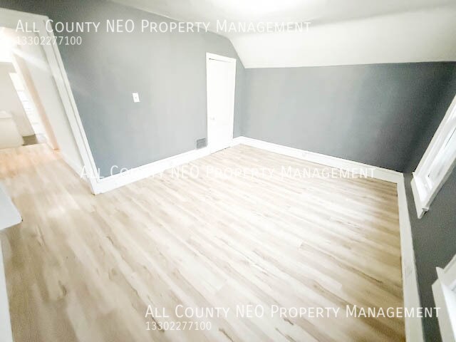 Foto del edificio - 682 Sumner St