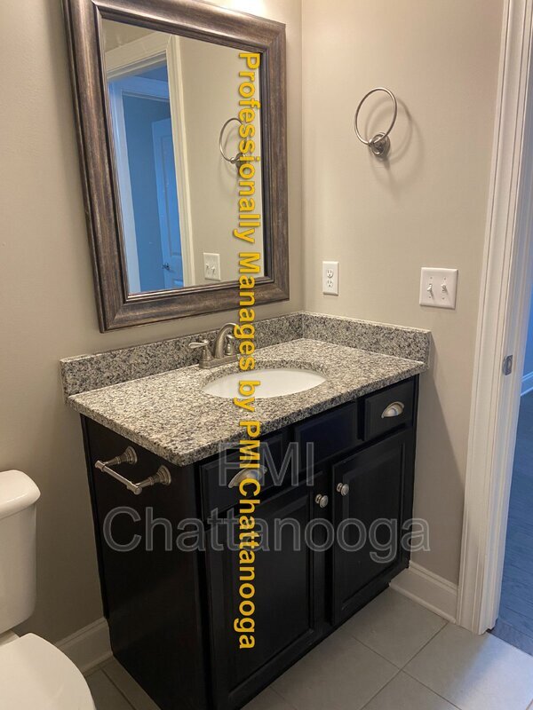 Foto del edificio - 8554 Red Deer Ln