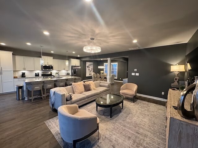 Foto del edificio - 4104 Tucker Grove Ct