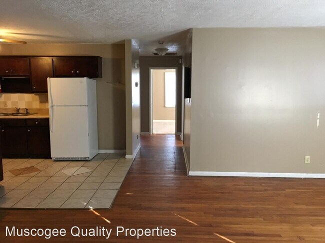 Foto del edificio - 4 br, 1 bath House - 3305 Carver St