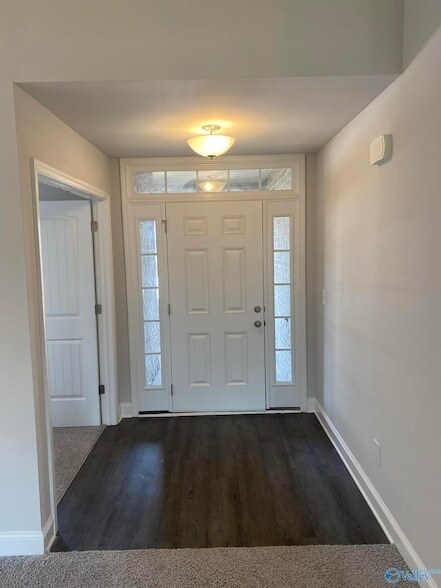 Foto del edificio - 109 Sorrelweed Dr