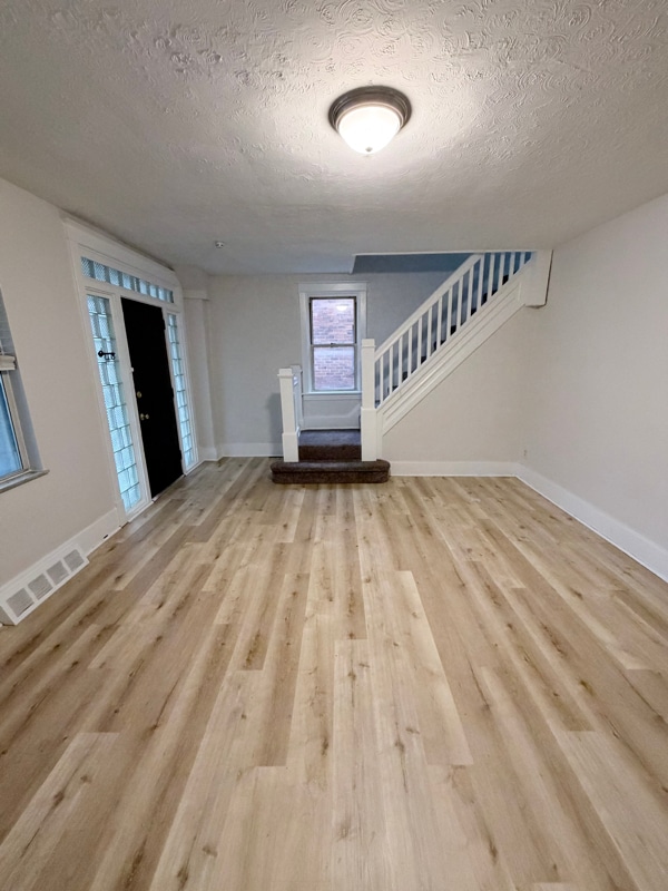 Building Photo - 2233 Brownsville Rd