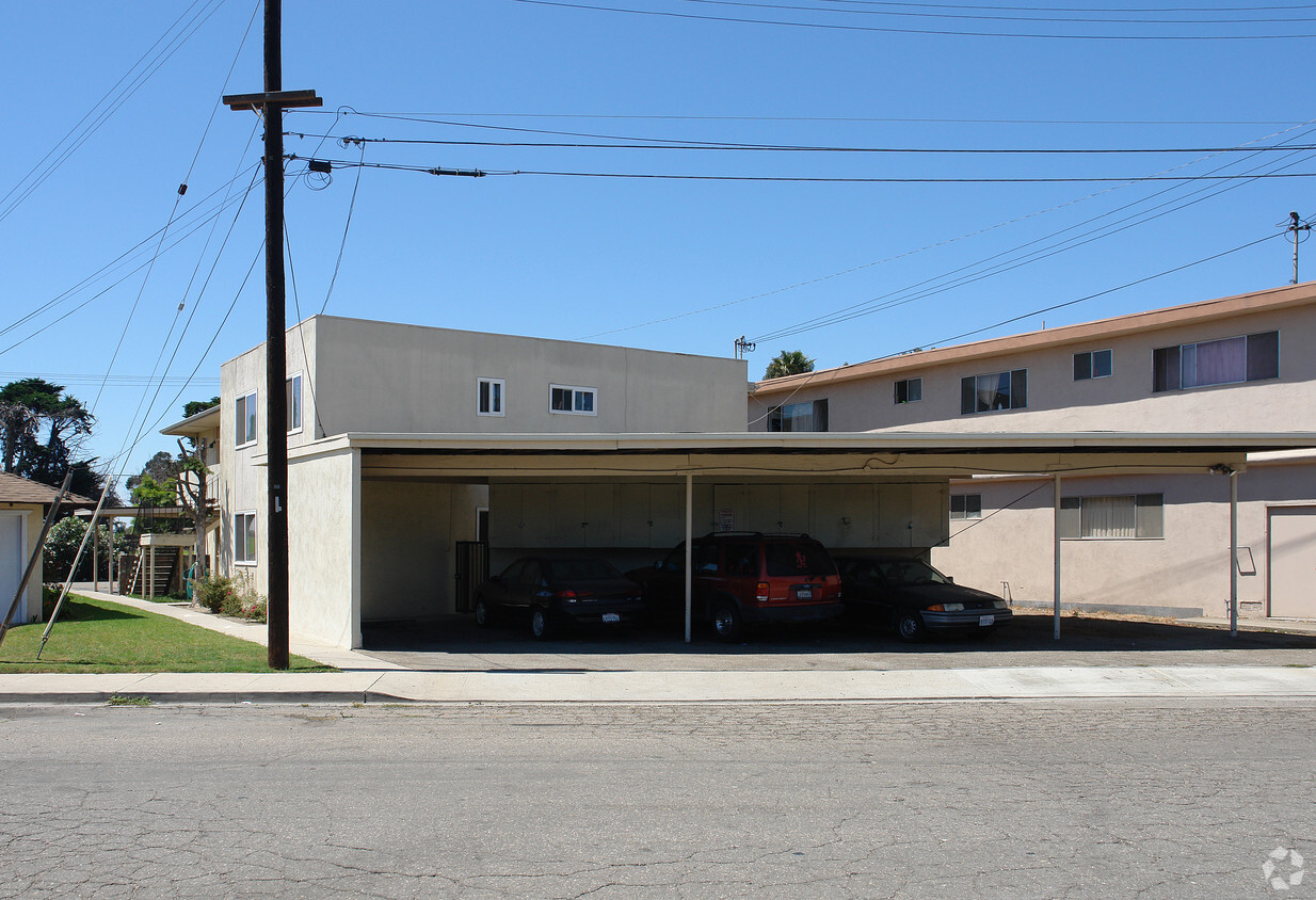 Building Photo - 500 N Ventura Rd