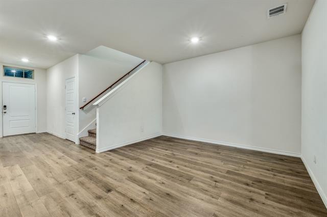 Foto del edificio - 1432 Villalonga Dr