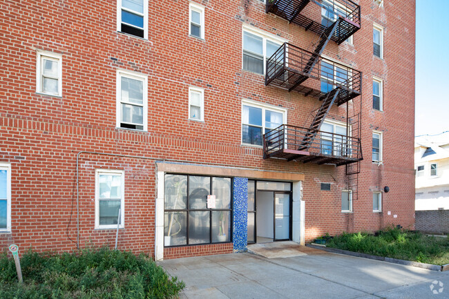 Building Photo - 127-131 Beach 119th St