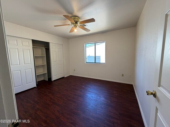Foto del edificio - 3284 N Greg Dr