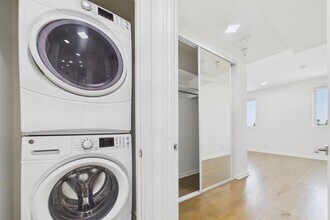 Interior Photo - Windsor Square Villas