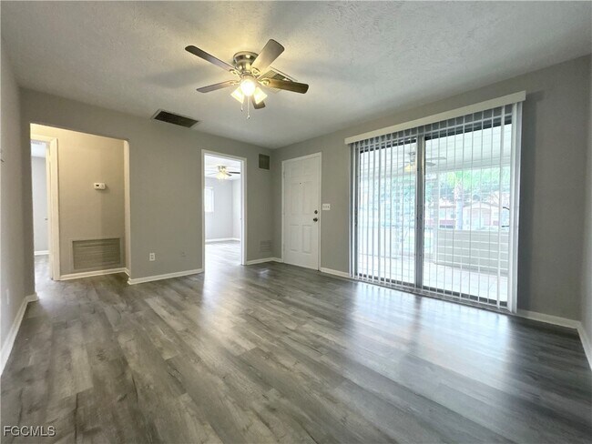 Foto del edificio - 1103 SE 46th Ln