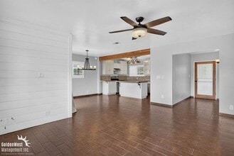 Building Photo - 6627 N 16th Dr
