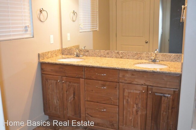 Foto del edificio - 3 br, 2.5 bath House - 1284 N Willowbrook LN