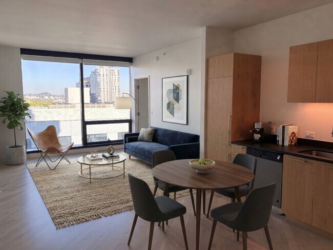 Interior Photo - Sky Hollywood