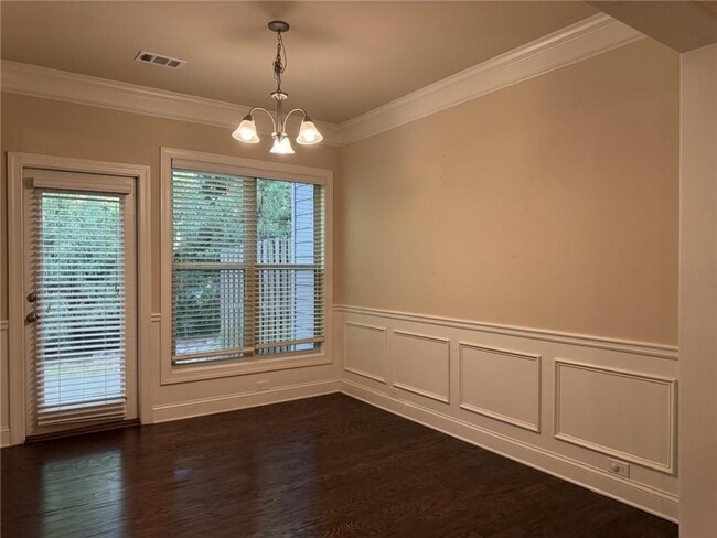 Building Photo - 3160 Cross Creek Dr