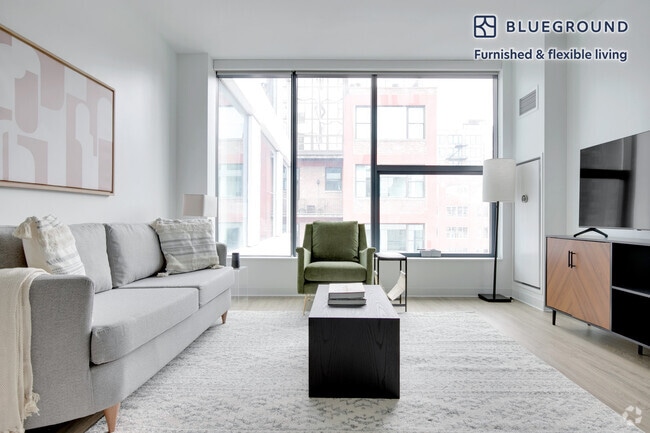 Building Photo - 808 W Van Buren St