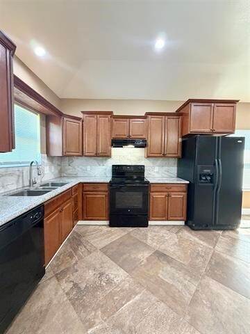 Foto del edificio - 2850 Amber Ave