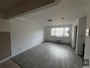 Building Photo - 111 STREET