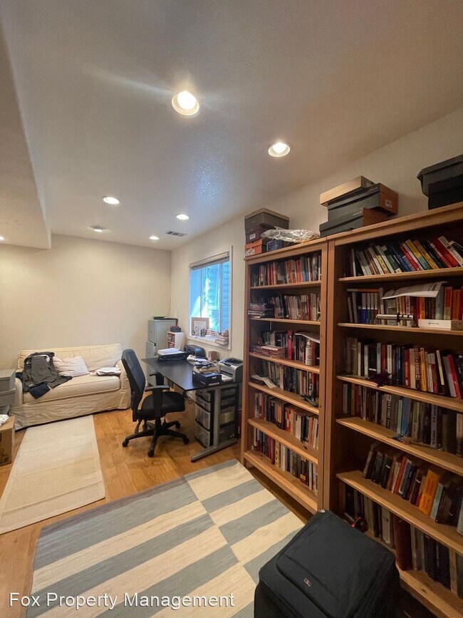Foto del edificio - 3 br, 3 bath House - 4919 10th Street