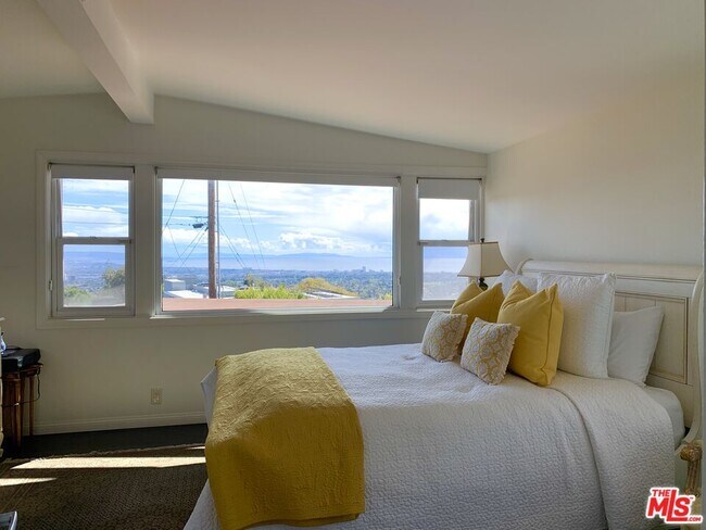 Foto del edificio - 12250 Canna Rd