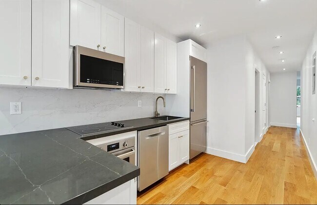 Building Photo - 151 Avenue A