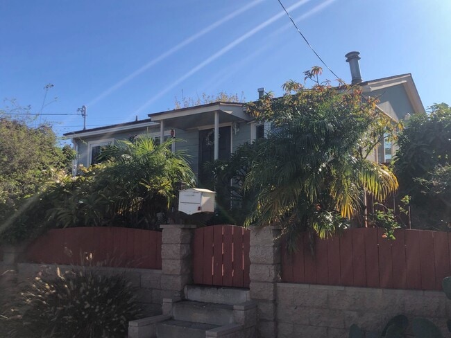 Foto del edificio - 3055 Comstock St