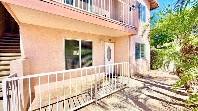 Foto del edificio - Lovely Downstairs, Entry-Level, End Unit Condo in the Private Diamante HOA Community of Bonsall, ...