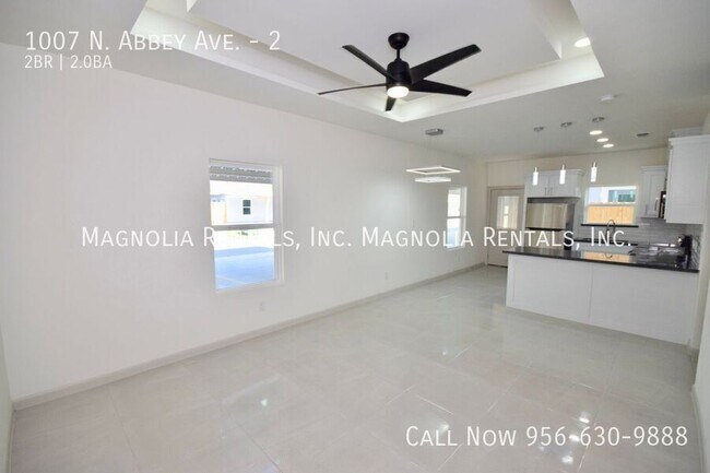 Foto del edificio - 1007 N Abbey Ave