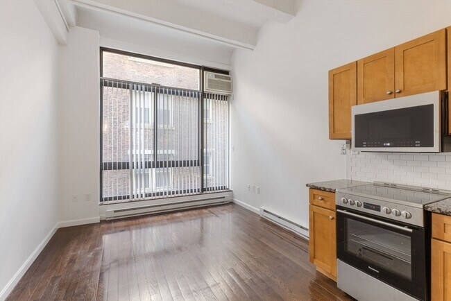 *Pictures are representative samples of the advertised unit. In some cases, the actual units you tou - 11 Hallam St