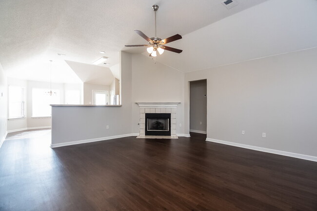 Foto del edificio - 13699 Fox Bend Ln