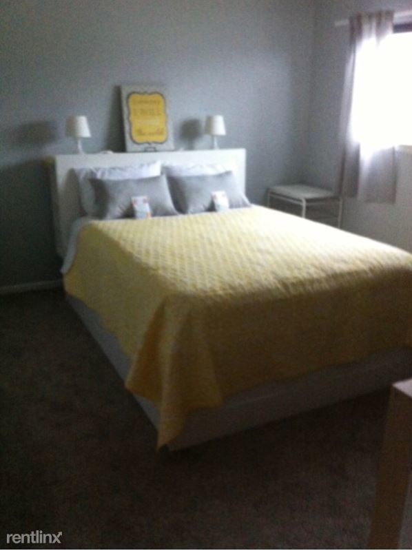 Foto del edificio - 3 br, 3 bath Townhome - 6447 E 127th Street